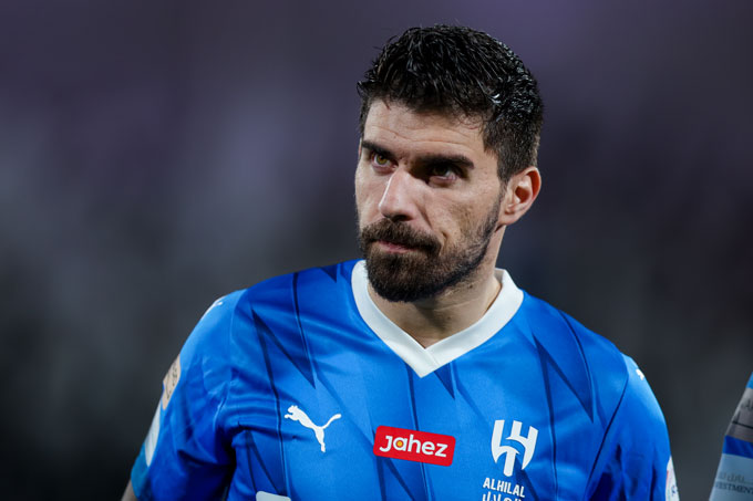 Neves trong màu áo Al Hilal