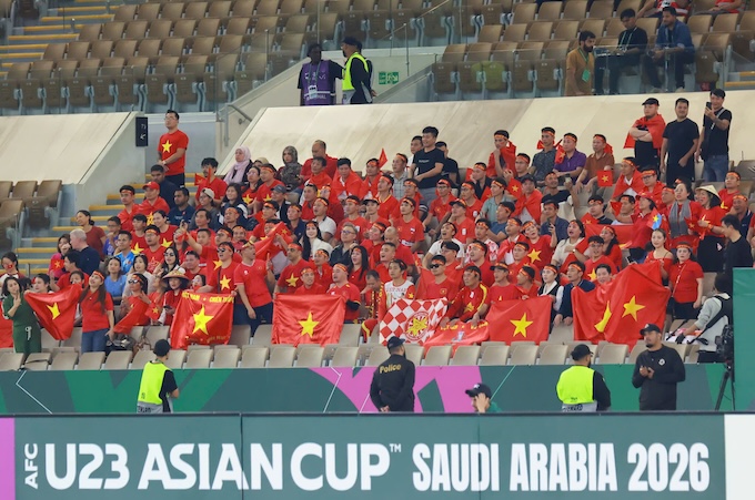 Rất nhiều khán giả Việt Nam vẫn luôn đứng sau để tiếp sức cho U23 Việt Nam - Ảnh: Ted Trần
