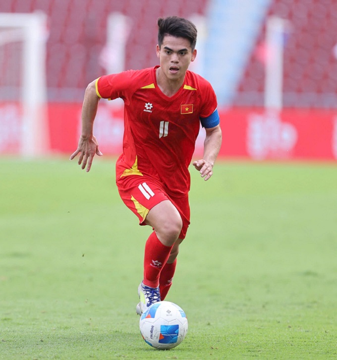 Tiền vệ Khuất Văn Khang. Ảnh: Minh Tuấn