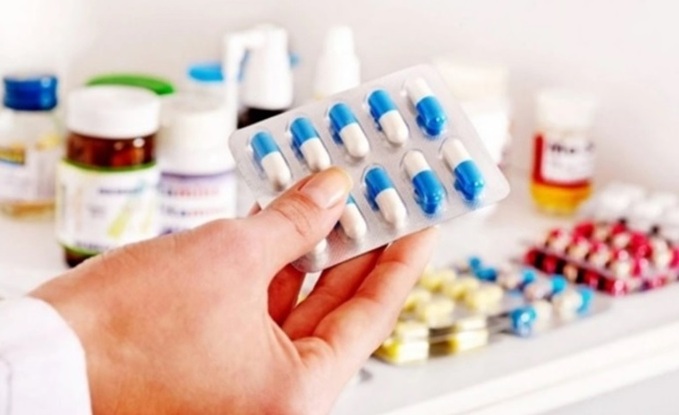 Thuốc tây chỉ giúp điều trị triệu chứng bệnh.