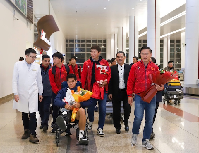 Hiểu Minh chấn thương nặng tại giải. Ảnh: Đức Cường 