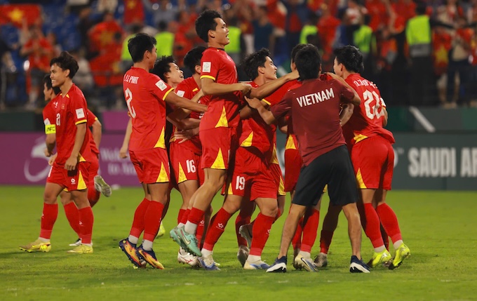 Các tuyển thủ trẻ Việt Nam đã có trận tranh HCĐ trên cả tuyệt vời. Ảnh: Trí Công 