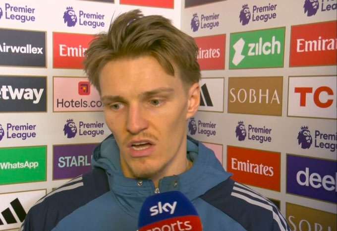 Đội trưởng Odegaard cũng khá buồn bã