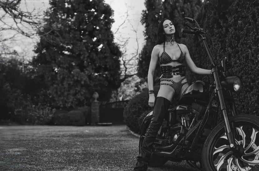 Bộ ảnh táo bạo của Irina Shayk