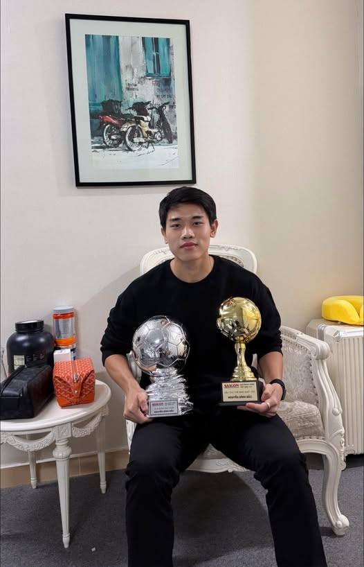 Đình Bắc gặt hái được nhiều thành công ở dấu giày tuổi 22. Ảnh: facebook cá nhân