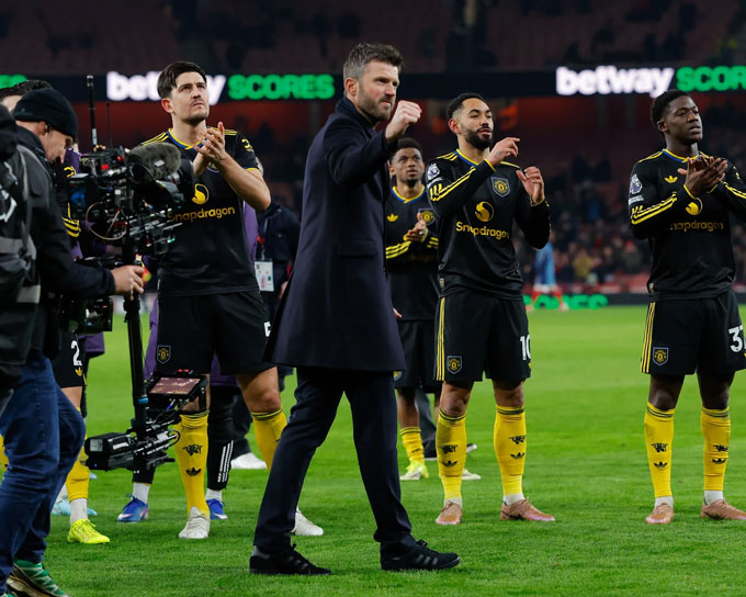 Carrick đã đưa MU trở lại vị thế tích cực hơn hẳn