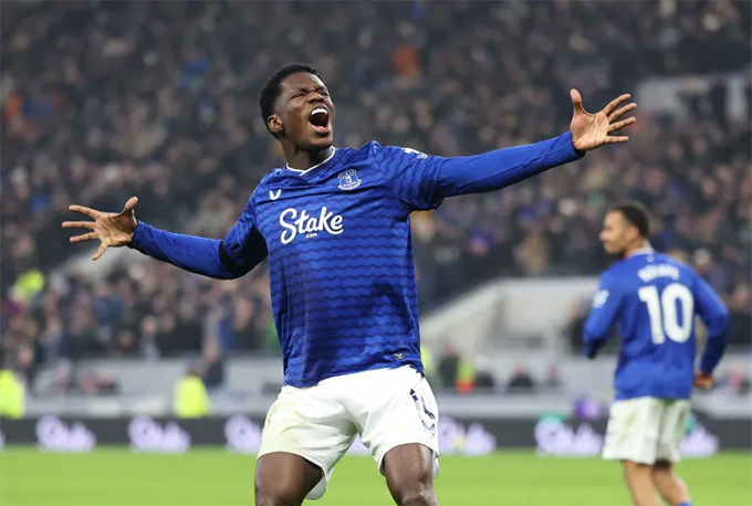 Everton có trận hòa tại vòng 23 Premier League