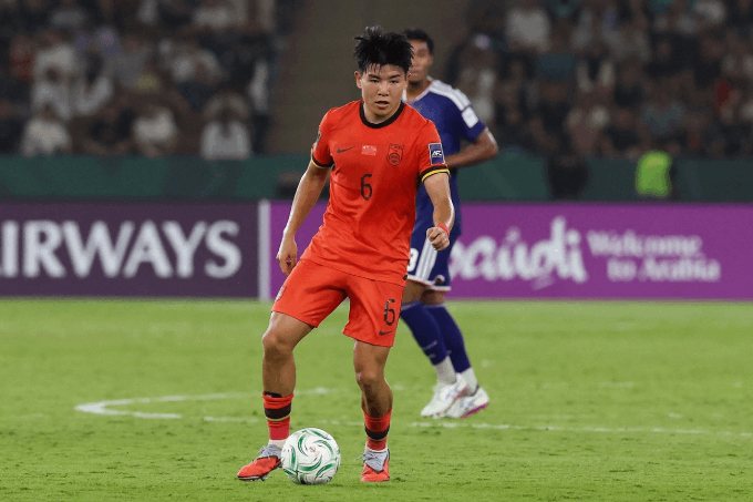Tiền vệ U23 Trung Quốc Xu Bin đang trên đường gia nhập CLB Wolves tại Ngoại hạng Anh.