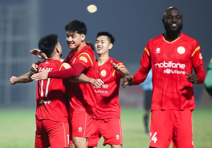 Niềm vui của cầu thủ PVF-CAND khi lọt vào tứ kết Cúp QG. Ảnh: Đức Cường