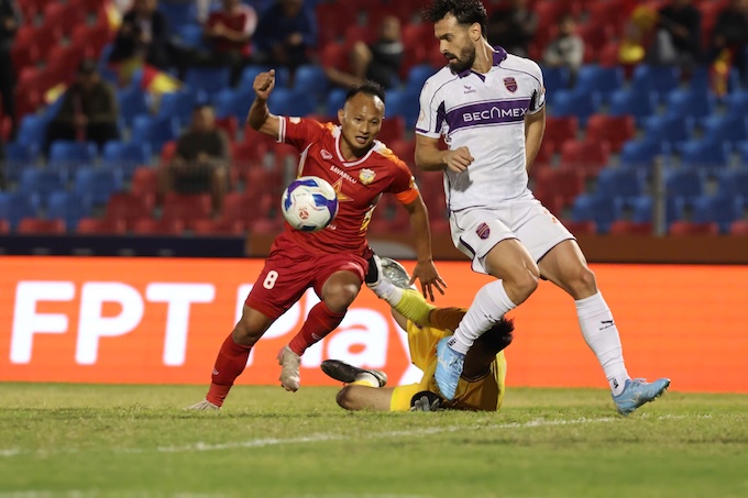 Trọng Hoàng là một trong những gương mặt chơi ấn tượng của Hà Tĩnh - Ảnh: Đức Cường