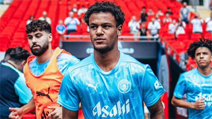 Man City thu về 27 triệu bảng từ Oscar Bobb 