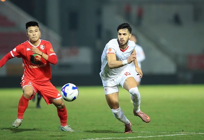 Màn so tài giữa hai đội thuộc top 4 diễn ra hấp dẫn - Ảnh: Phan Tùng 