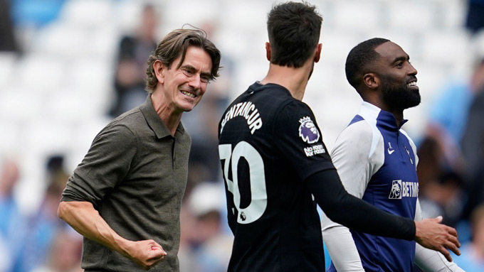 Một bộ phận fan Tottenham sẽ cảm thấy vui nếu đội nhà thua Man City, bởi nó sẽ khiến kình địch Arsenal thêm run rẩy ở cuộc đua đến chức vô địch Premier League mùa này