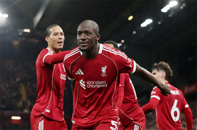 Ấn định chiến thắng 4-1 cho The Kop