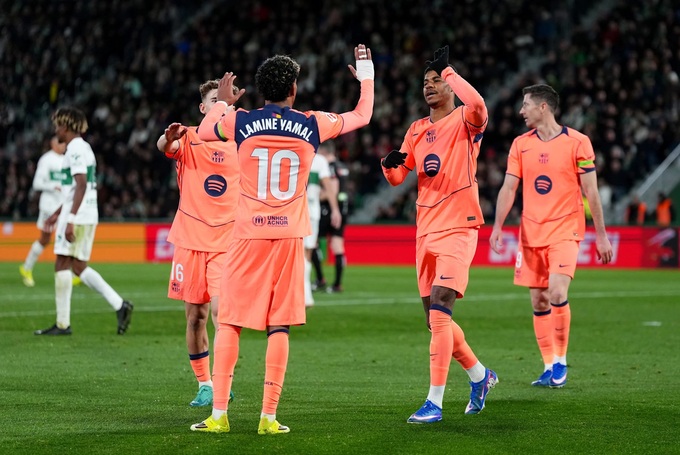 Nếu tiếp tục phong độ như hiện giờ, Yamal có nhiều khả năng sẽ giành Quả bóng vàng 2026