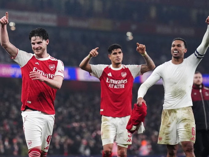 Arsenal đứng trước cơ hội "ăn 4"