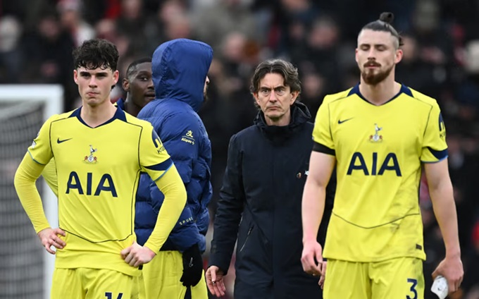 Frank quá đen đủi ở Tottenham