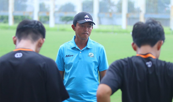 HLV Trần Duy Quang từng dẫn dắt Thanh niên TP.HCM thi đấu ấn tượng ở giải hạng Nhất 2024/25 