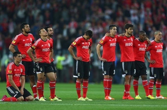 Benfica 8 lần vào chung kết ở châu Âu sau lời nguyền của Guttmann, nhưng đều không thể giành Cúp