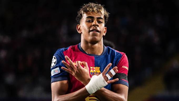 Yamal trong màu áo Barca