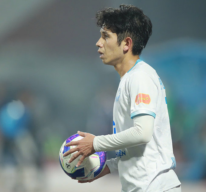 Nam Định bị bỏ xa ở cuộc đua vô địch V.League - Ảnh: Đức Cường