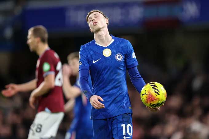 Dù ghi 1 bàn và kiến tạo 1 bàn trước đó, Palmer vẫn trở thành tâm điểm chỉ trích