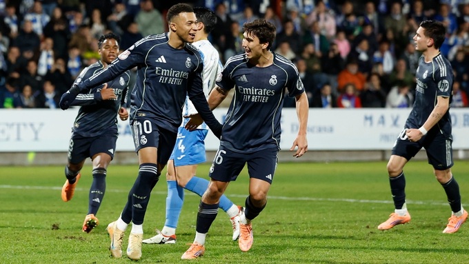 Nhiệm vụ chính của Gonzalo Garcia giờ là phục vụ và làm nền cho Mbappe.