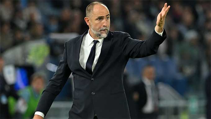 HLV Tudor thường sử dụng sơ đồ 3 hậu vệ