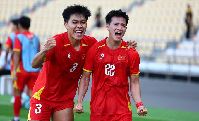 Tại VCK U23 châu Á 2026 diễn ra ở Saudi Arabia, Thanh Nhàn trở thành “người hùng thầm lặng”, góp phần làm nên cột mốc đáng nhớ cho bóng đá trẻ Việt Nam.