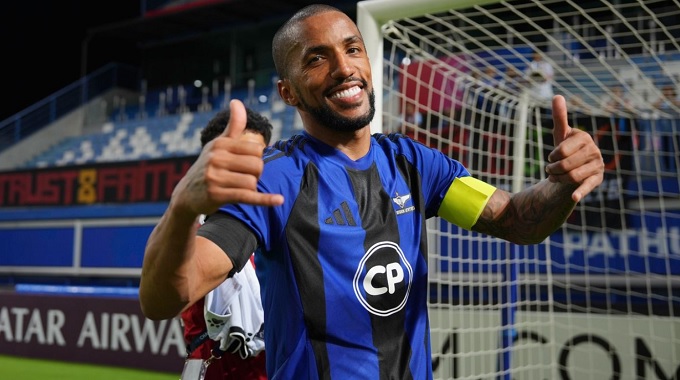 Trung vệ Everton, "chốt chặn" chắc chắc của Bangkok United 