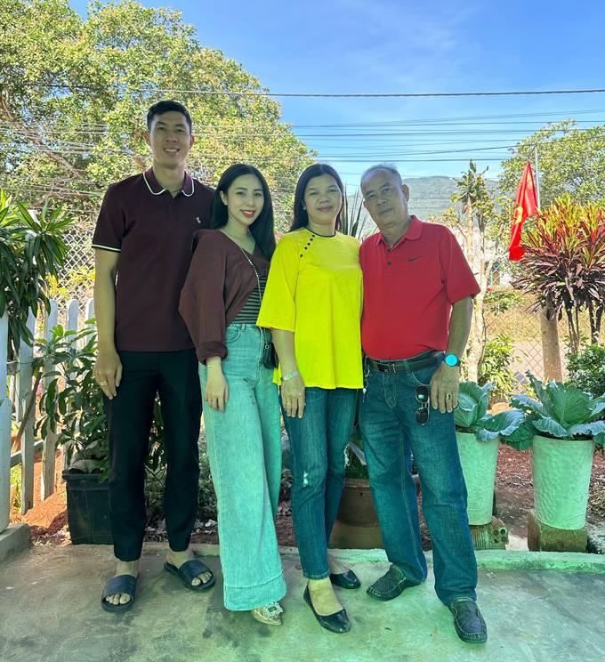 Thịnh Phát cùng gia đình tại Đồng Nai hạnh phúc trong ngày Tết 