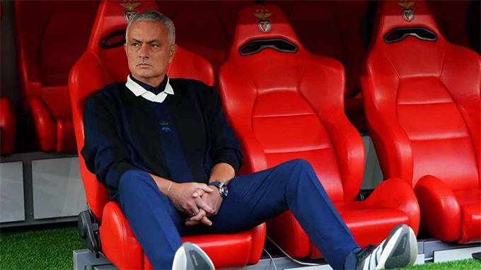 Mourinho phủ nhận quay lại dẫn dắt Real