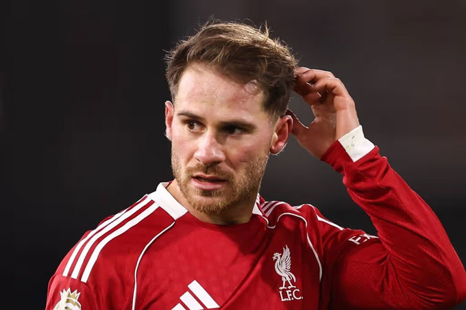 Mac Allister trong màu áo Liverpool