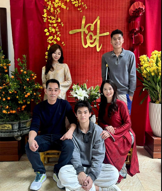 Hiểu Minh cùng gia đình đón Tết Nguyên Đán 2026