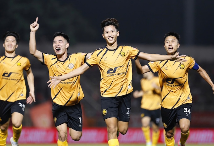 CLB Thanh Hóa chuẩn bị tháo gỡ khó khăn về tài chính - Ảnh: Quốc An