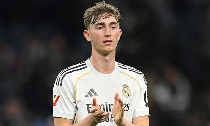 Dean Huijsen vừa phải lên tiếng xin lỗi người hâm mộ Trung Quốc