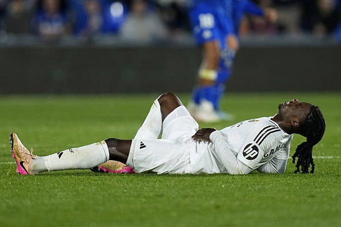 Camavinga nằm trong số sao Real bị Dugarry chỉ trích