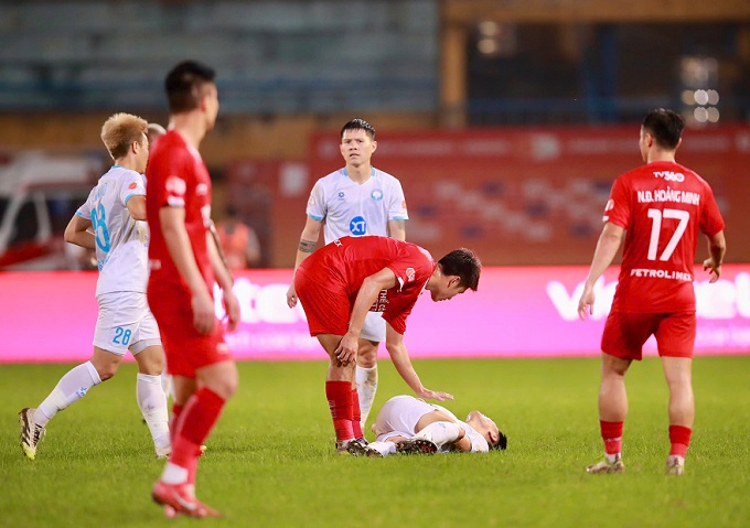 Mùa giải mới đi một nửa đường nhưng ĐKVĐ Nam Định đã tỏ rõ dấu hiệu hụt hơi