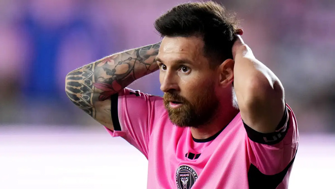 Messi tiếc nuối vì không học tiếng Anh