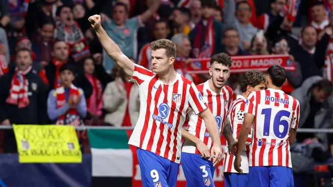 Cú hat-trick vào lưới Club Brugge của Sorloth đã giúp Atletico lọt vào vòng 1/8 Champions League.