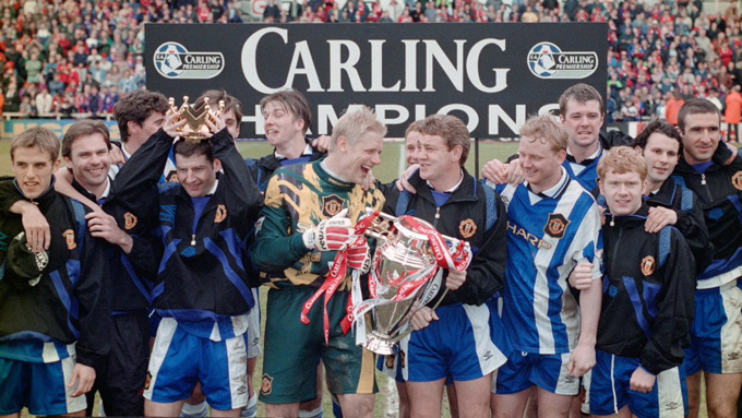 MU từng lội ngược dòng vô địch trước Newcastle mùa 1995/96