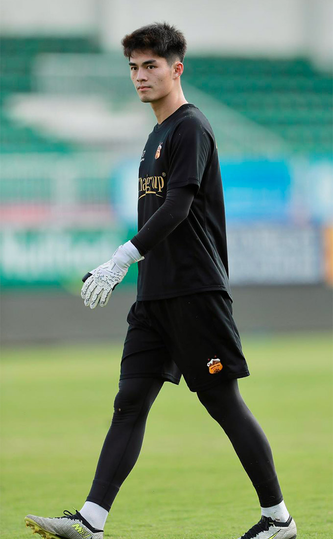 Trung Kiên đang nỗ lực lấy lại thể trạng sau khi bị tụt 8kg thời gian qua - Ảnh: HAGL