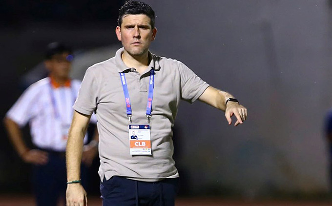 Ninh Bình chia tay HLV Gerard Albadalejo sau chuỗi 3 trận toàn thua