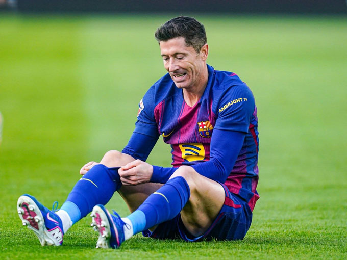 Tiền đạo người Ba Lan nhiều khả năng không ra sân 2 trận tới