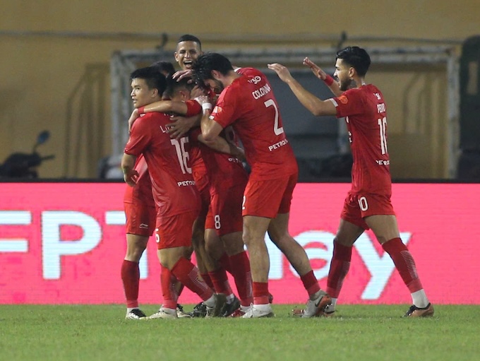 Thể Công Viettel liệu có tiếp tục giữ được ngôi nhìn bảng trên sân Gò Đậu. Ảnh: Minh Tuấn