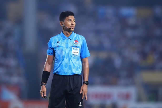 Trọng tài Kamaruzaman từng điều hành nhiều trận đấu V.League. Ảnh: VFF 