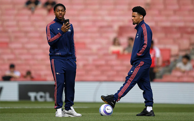 Nwaneri và Lewis-Skelly nằm trong diện có nguy cơ bị đem bán