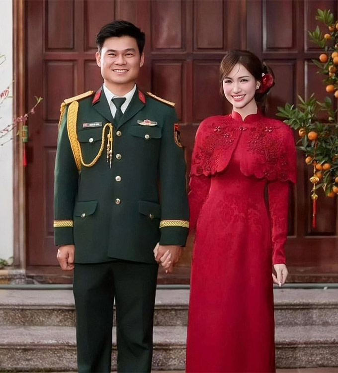 Hòa Minzy công khai diện mạo bạn trai quân nhân 