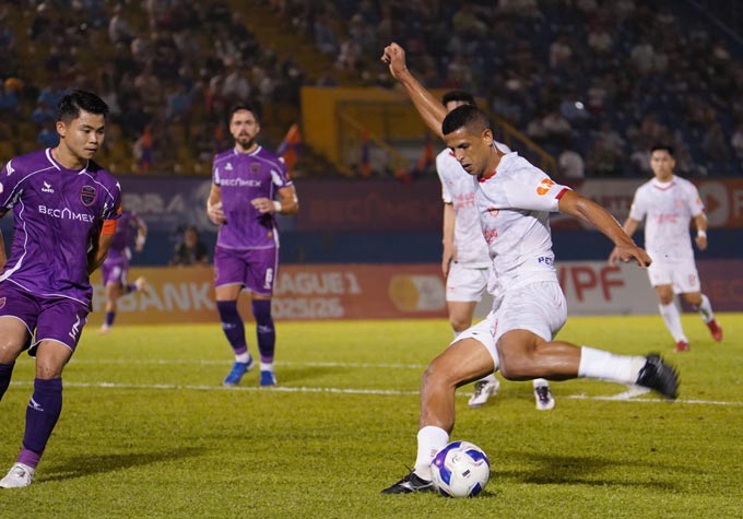 Lucao có 1 pha kiến tạo và 1 bàn thắng cho Thể Công Viettel. Ảnh - Huỳnh Tấn Thọ