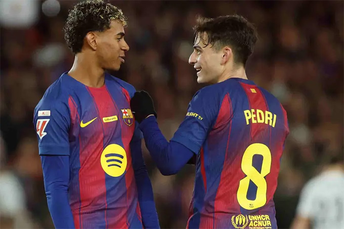 Pedri và Yamal dẫn đầu thế hệ tài năng xuất chúng của Barca